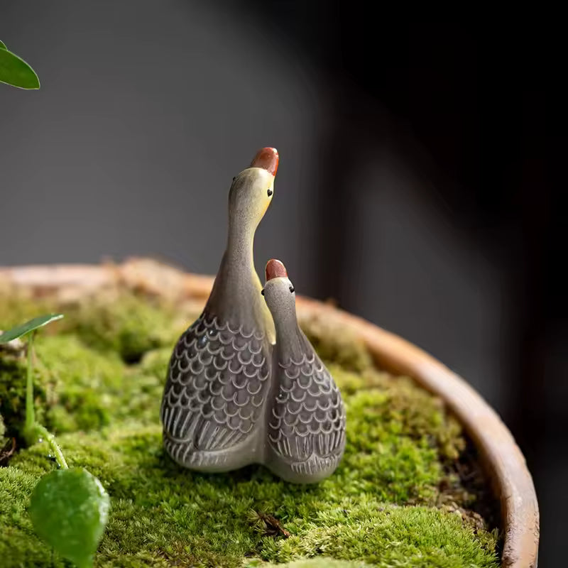 Creative Retro Ceramic Mini Tea Pet Vase Ornament Tea Playing Kung Fu Tea Ceremony Accessories Home Decoration