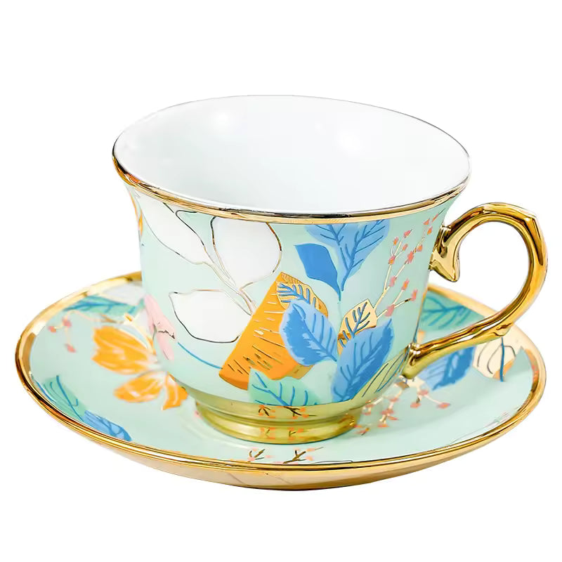 European-style Coffee Cup and Saucer Set Ceramic Teapot Afternoon Tea Set with Gold Trim for Home Use