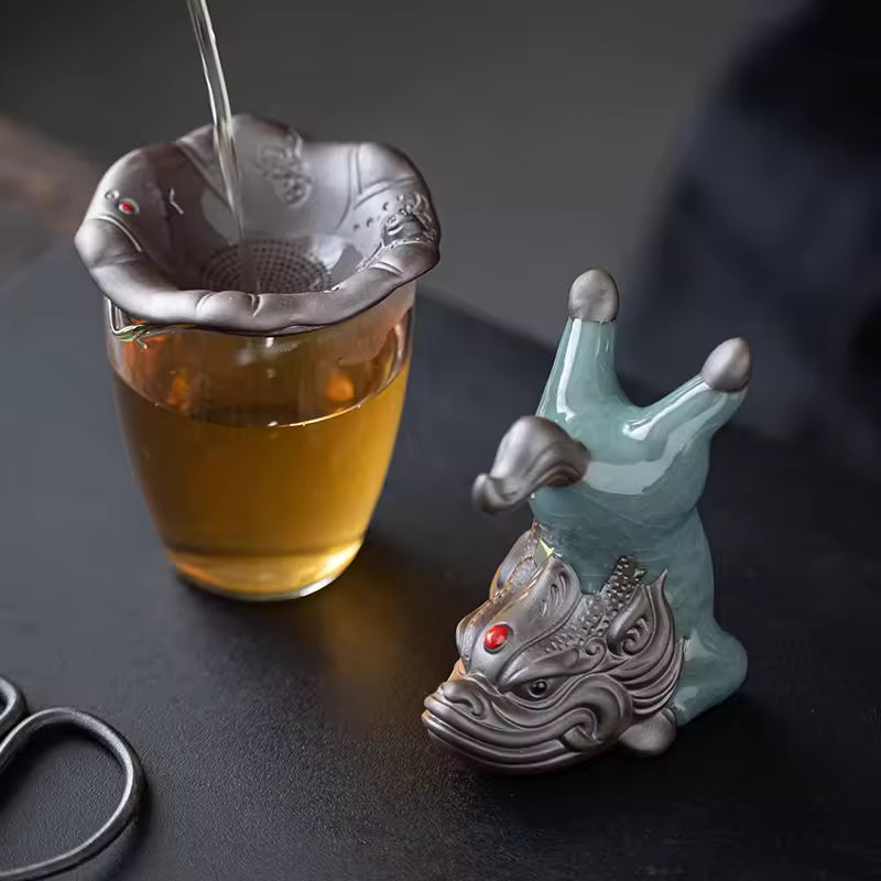 Porcelain Tea Pet Ornament Tea Strainer Zen Gongfu Tea Accessories Home Decoration