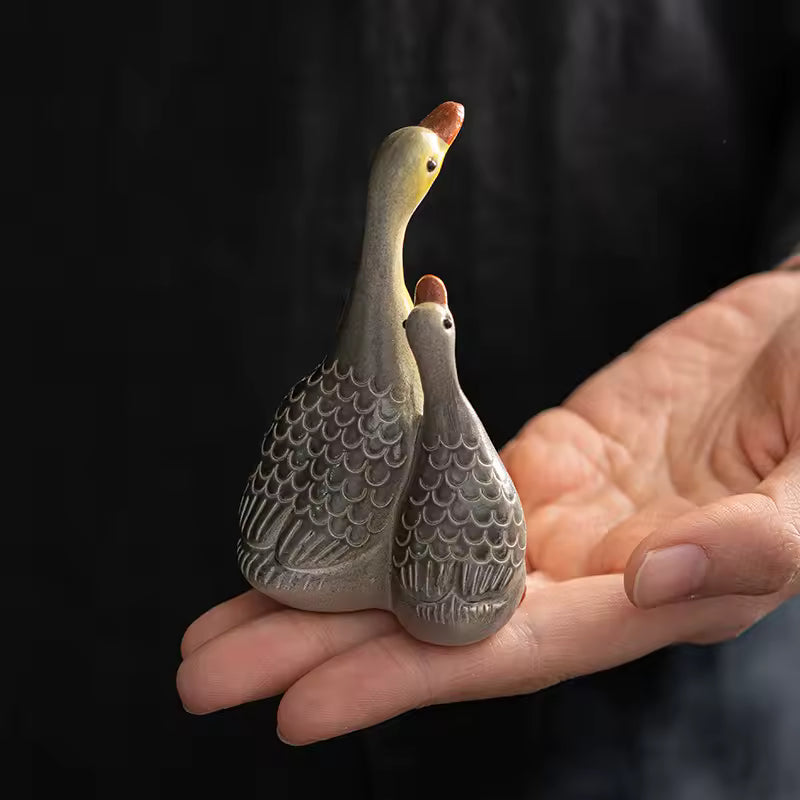 Creative Retro Ceramic Mini Tea Pet Vase Ornament Tea Playing Kung Fu Tea Ceremony Accessories Home Decoration
