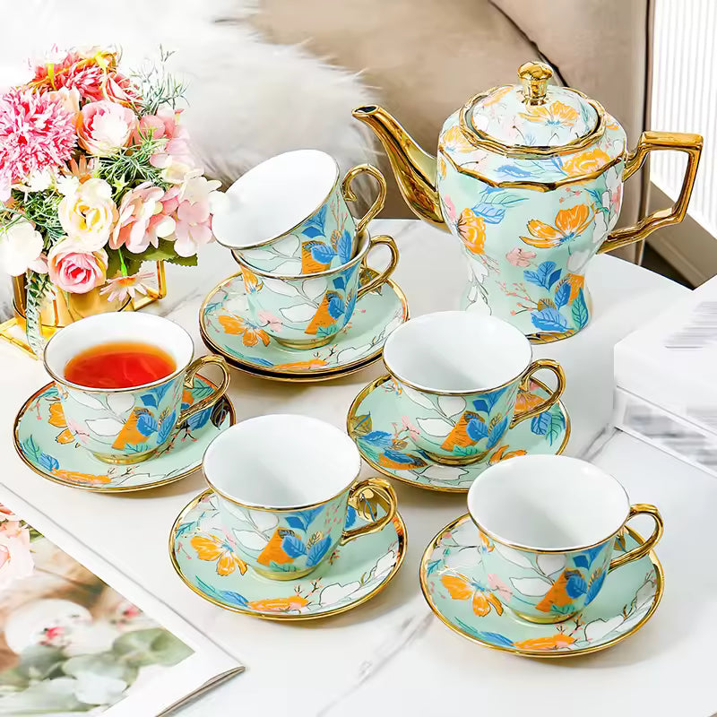 European-style Coffee Cup and Saucer Set Ceramic Teapot Afternoon Tea Set with Gold Trim for Home Use