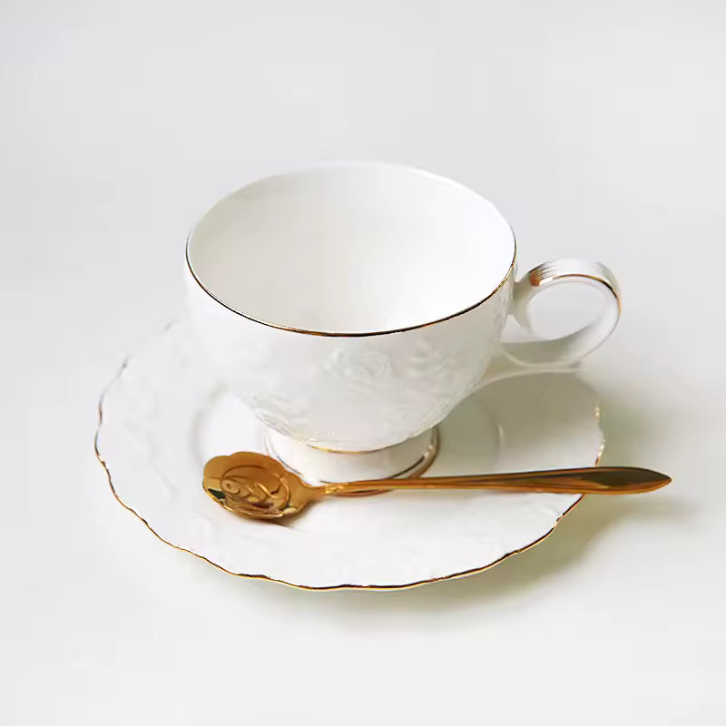 Vintage Ceramic Tea Cup Set With Teapot Gold Porcelain Luxury 13pcs Rim White Customized Logo Europe 6 Set