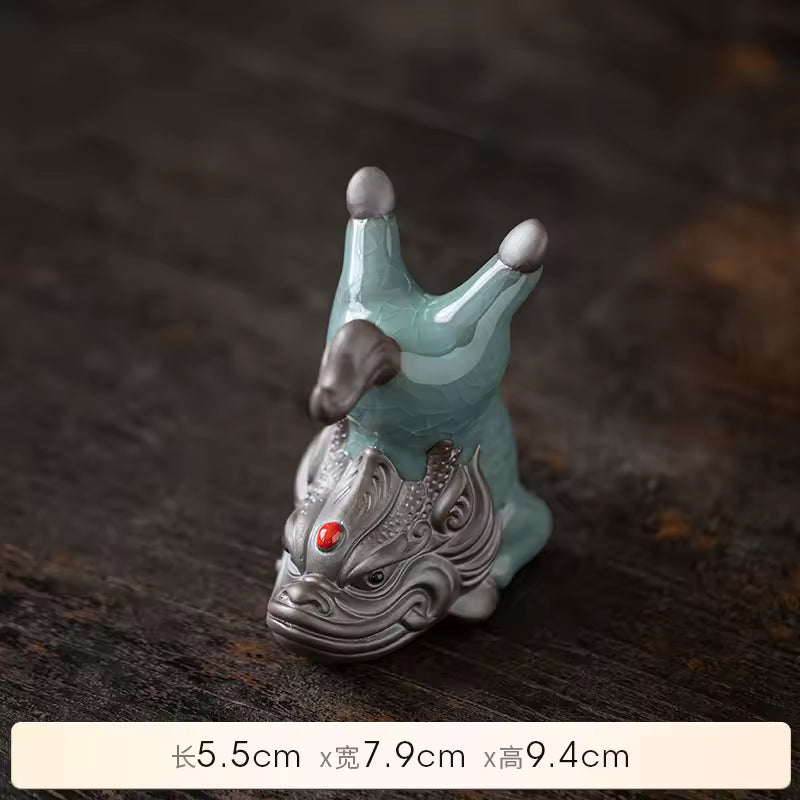 Porcelain Tea Pet Ornament Tea Strainer Zen Gongfu Tea Accessories Home Decoration